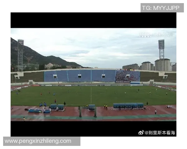 刘婷婷足球之路：从小球场到大赛场的奋斗与梦想